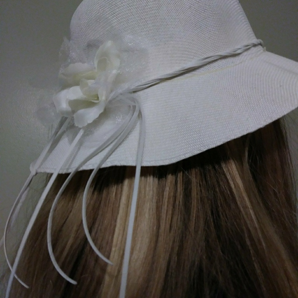 Hat - Picture 3 of 3